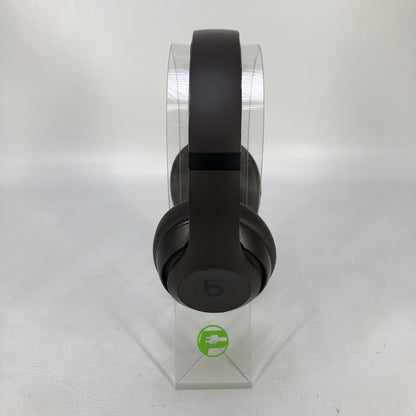 Beats Studio Pro Over-Ear Headphones. Deep Brown  MQTT3LL/A