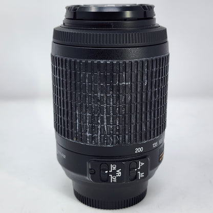 Nikon 55-200mm f/4-5.6G DX VR AF-S NIKKOR Auto Lens 2166
