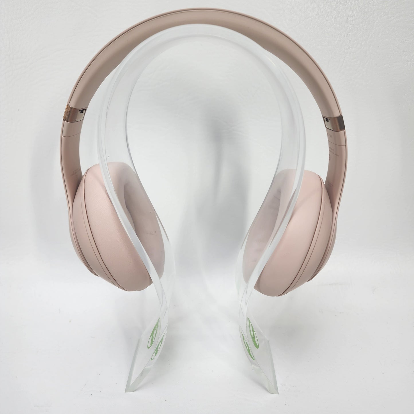 Beats Beats Studio Pro x Kim Kardashian Wireless Headphones Moon A2924