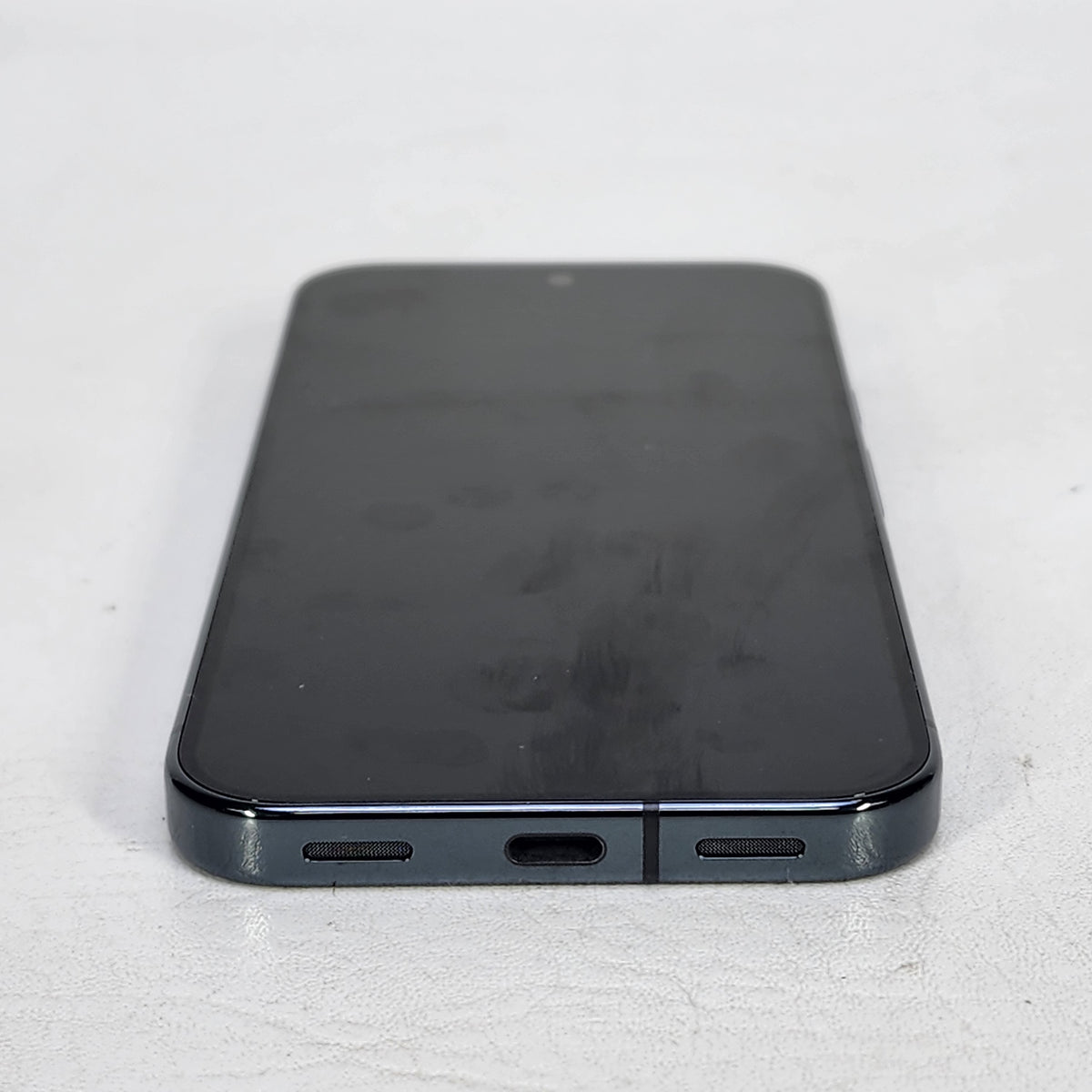 Unlocked Google Pixel 10 Pro 256GB Obsidian GA09899-US